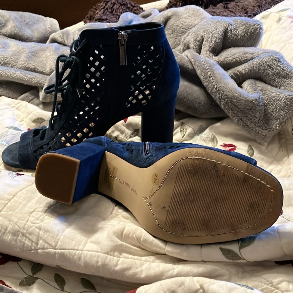 2/$40 Navy Blue Lace-Up Block Heels Open Toe Inside Heavy Duty Zipper Sz 9.5M - Picture 9 of 10